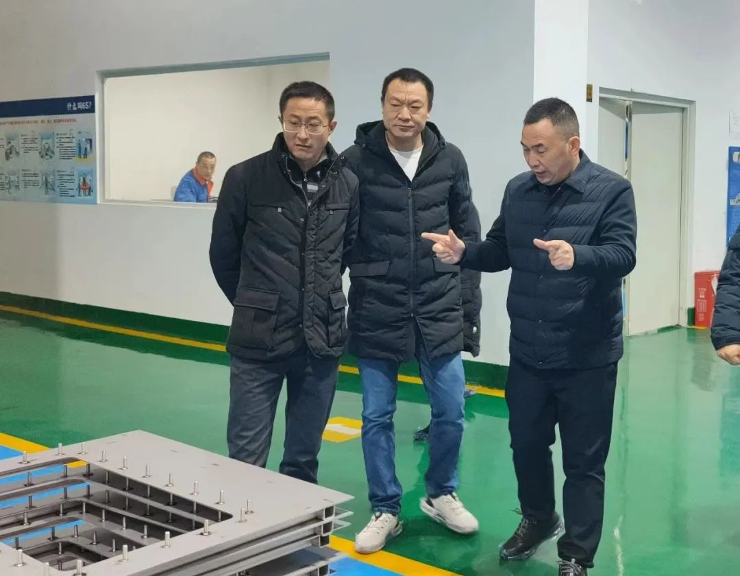 政企互动,共筑郫都工业高质量发展——区政协副主席何弢调研sunbet申搏官方网站